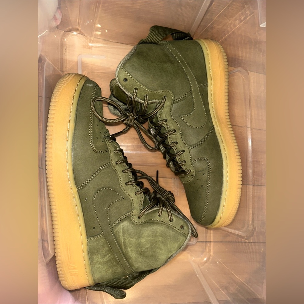 Nike Air Force 1 Olive Green Big Kids size 5.5 Women 7